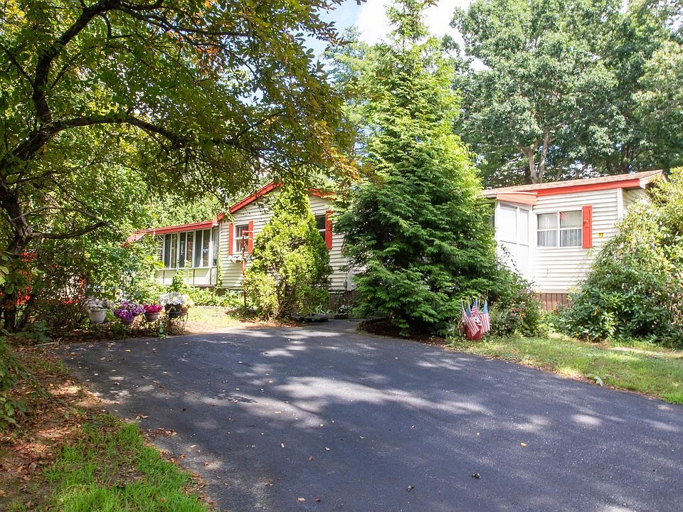 1st image of 11 N Dewberry Lane