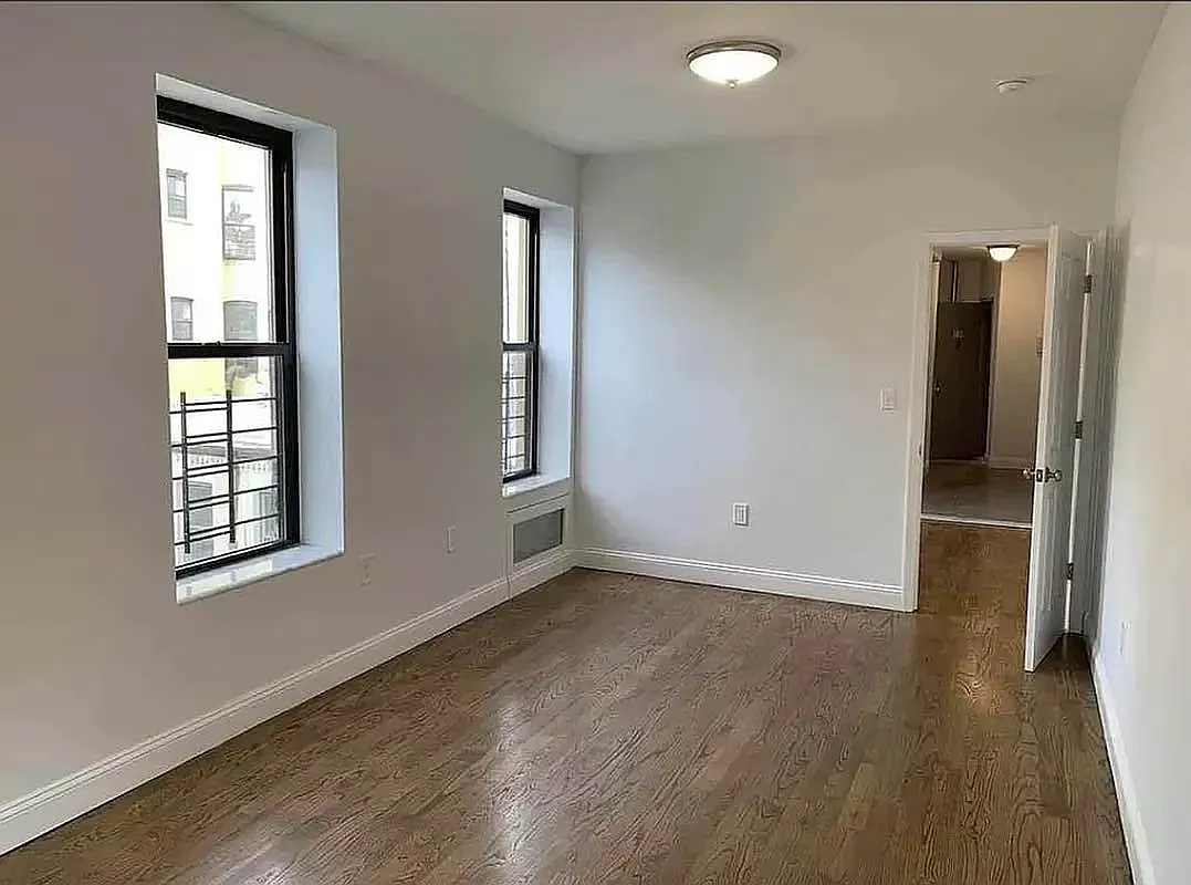 Building Photo - 424 E 116th St #19