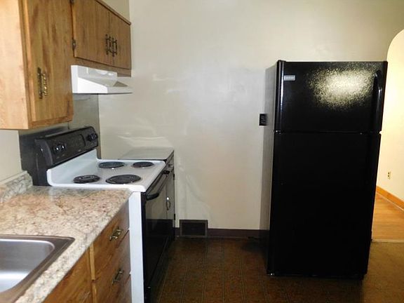 4th image of 12281 Carmine Dr