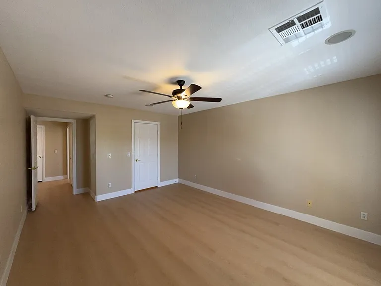 11155 Grants Landing Ct — Photo 10