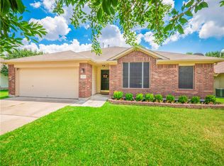 210 N Pauley Dr, Hutto, TX 78634