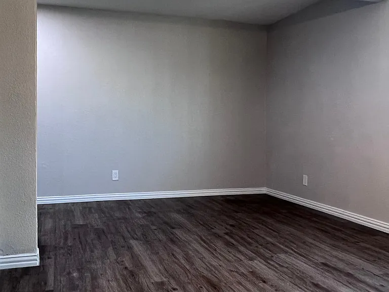 University Loft — Photo 20