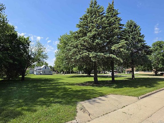 2nd image of 500 N Rerick Ave