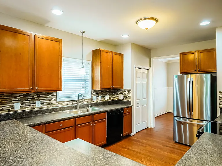 146 Willowbrook Cir — Photo 9