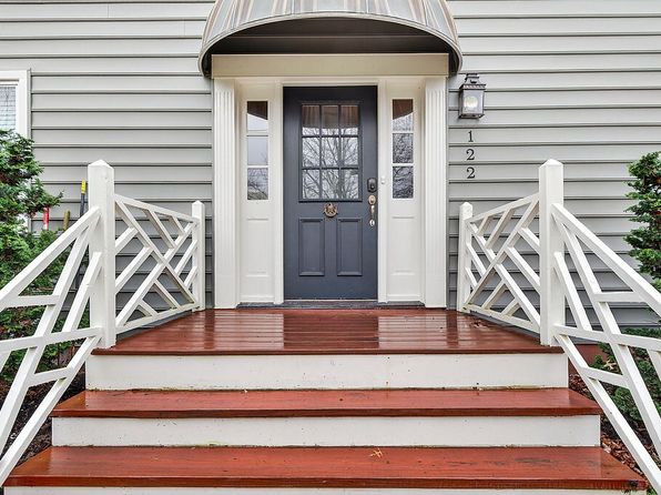 122 Stonewall Hts NE