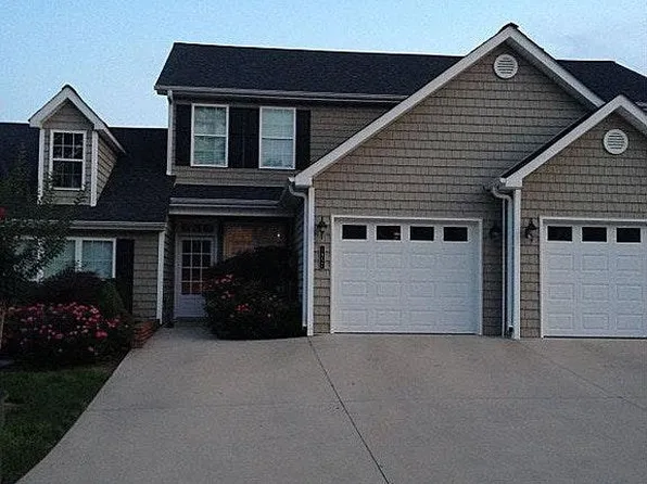 1957 Oxford Ct, Dalton, GA 30720