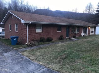 1162 Blue Springs Rd, Elizabethton, TN 37643