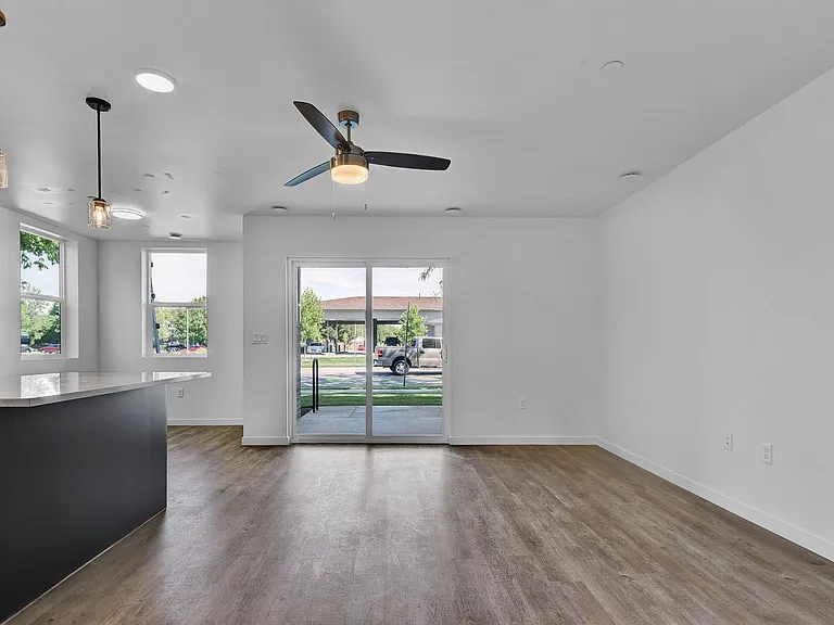 Milstick Apartments — Photo 35