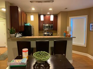 7226 N Rogers Ave APT 5, Chicago, IL 60645