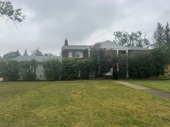 24051 Columbus Rd, Bedford Heights, OH 44146