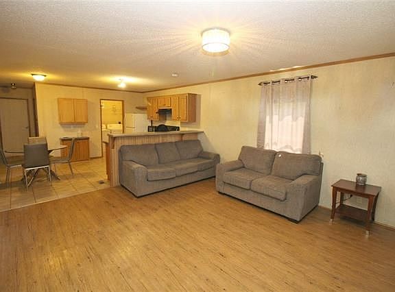 2nd image of 119 Gober Ln