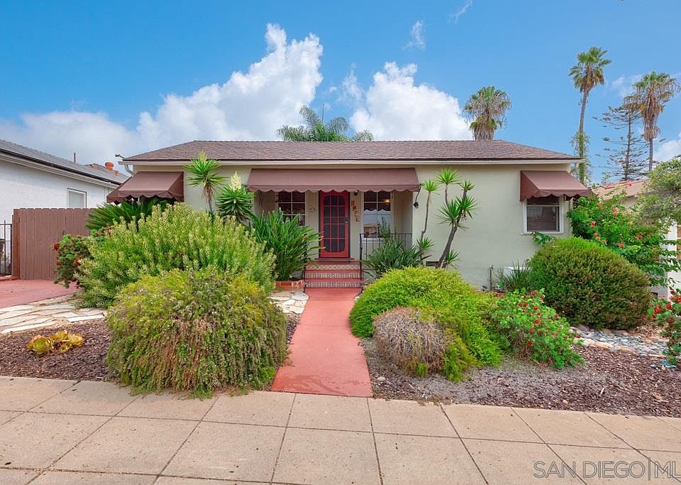 2nd image of 3249 Isla Vista Dr