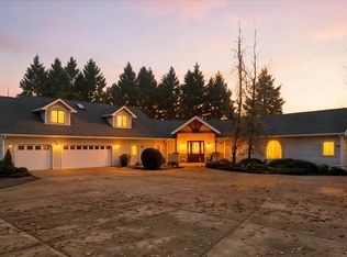 3601 Campus View Dr, Grants Pass, OR 97527