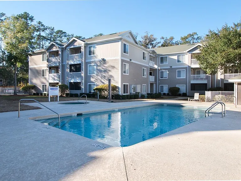 4000 SW 23rd St #4-308 — Photo 8