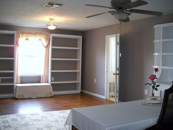 4th image of 2924 29th St N
