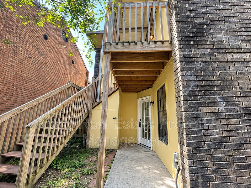 111C Shekel Dr