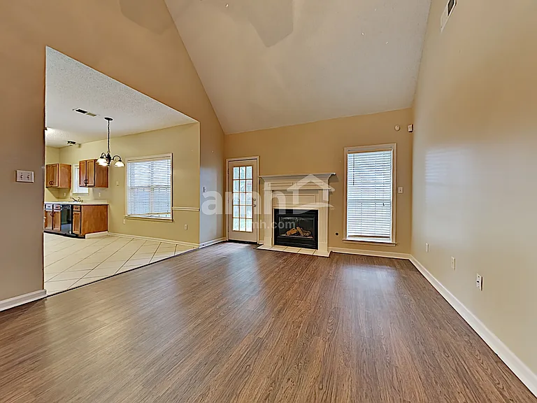 5633 Michaelson Dr — Photo 6