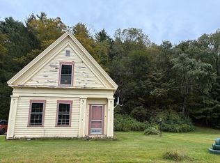 9 River St, Colrain, MA 01340