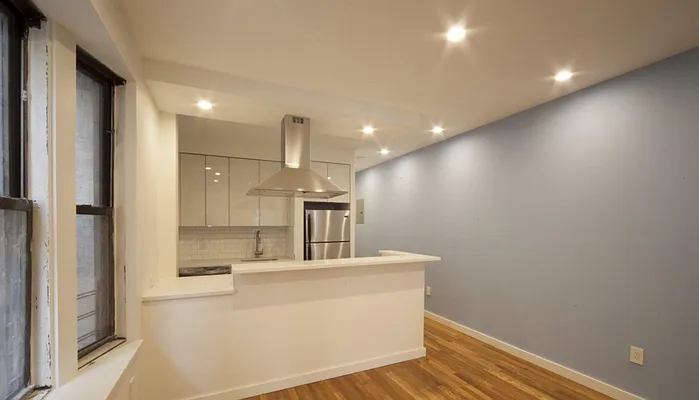 Rented by Bohemia Realty Group | media 18