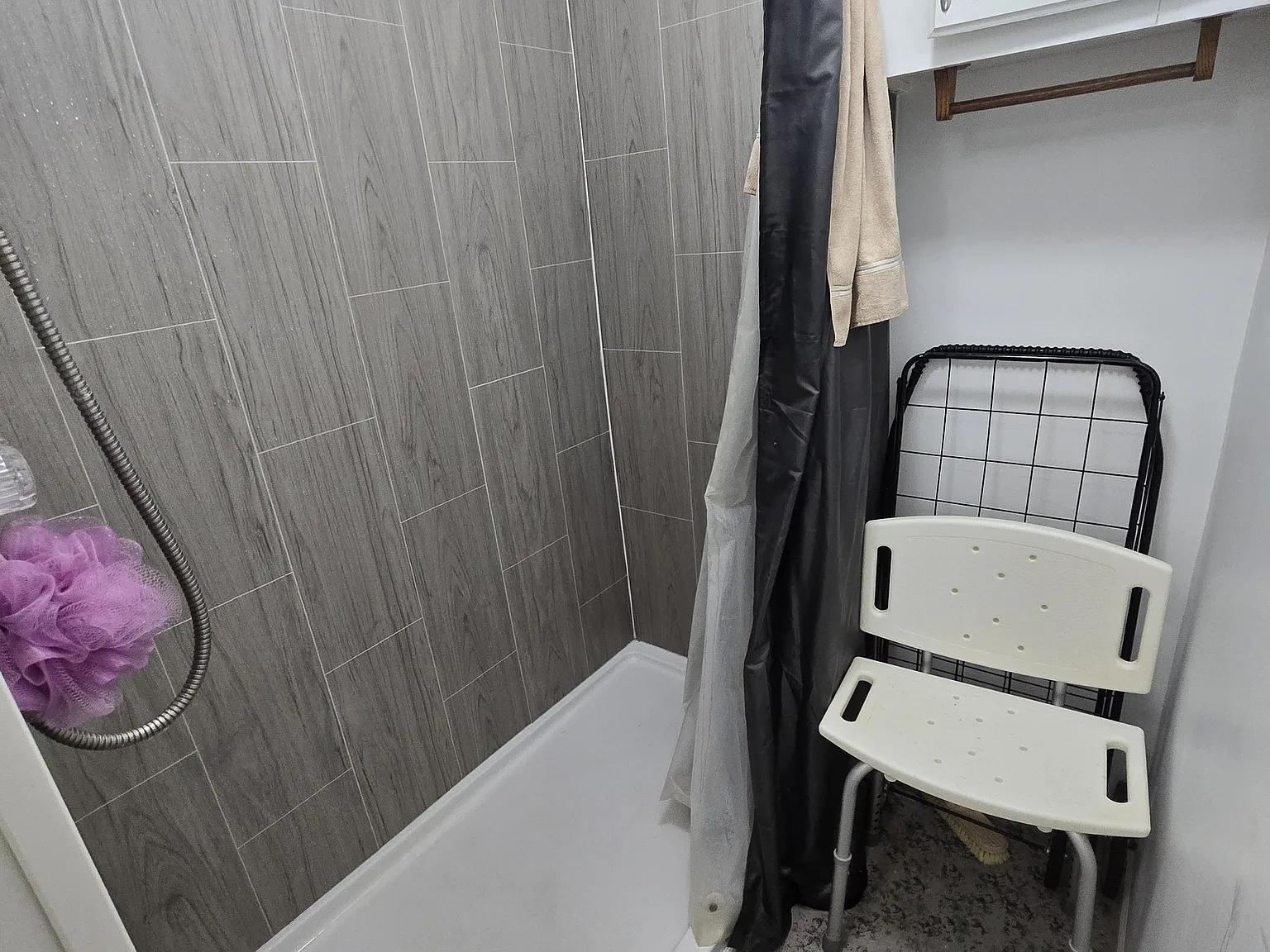 3 bed, 850 sqft, $1,300 — Photo 4