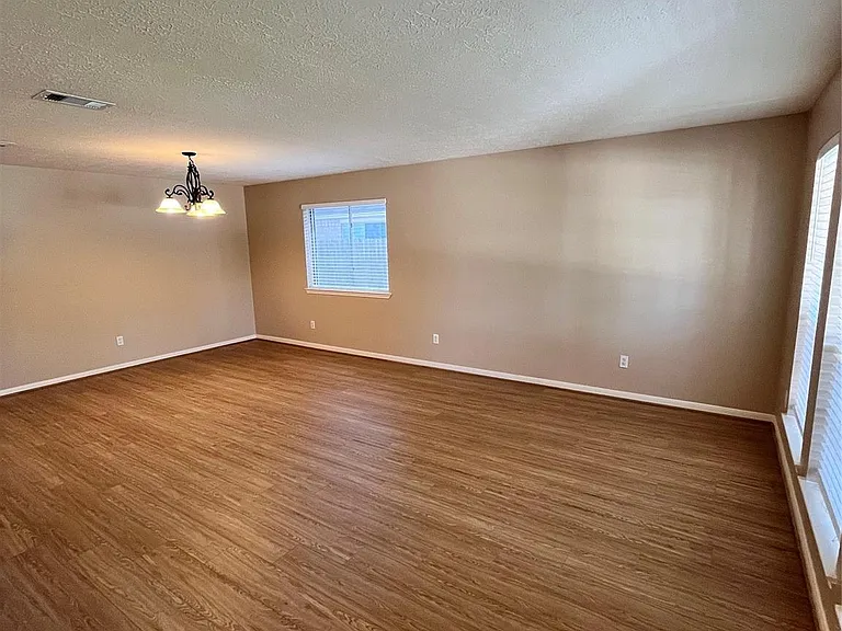 16118 Cypress Valley Dr — Photo 6