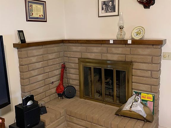 4th image of 742 Teakwood Dr