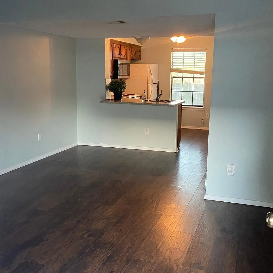 422 N Dallas Ave — Photo 3