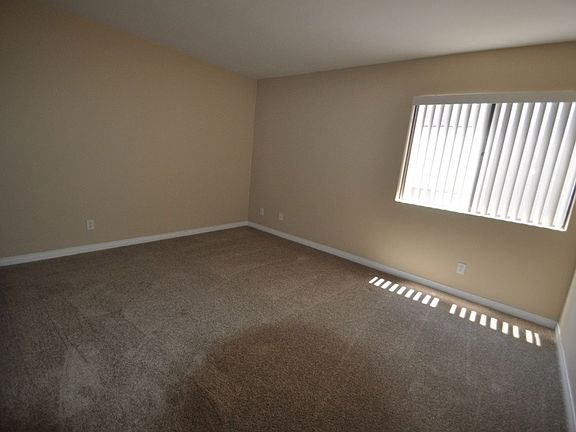 5th image of 4540 60th St Unit 206