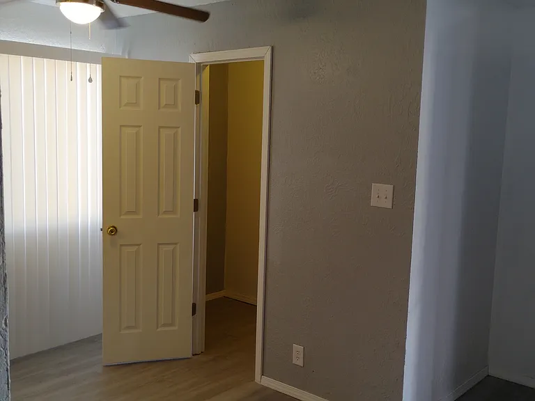 13208 Mountain Rd NE #A — Photo 6