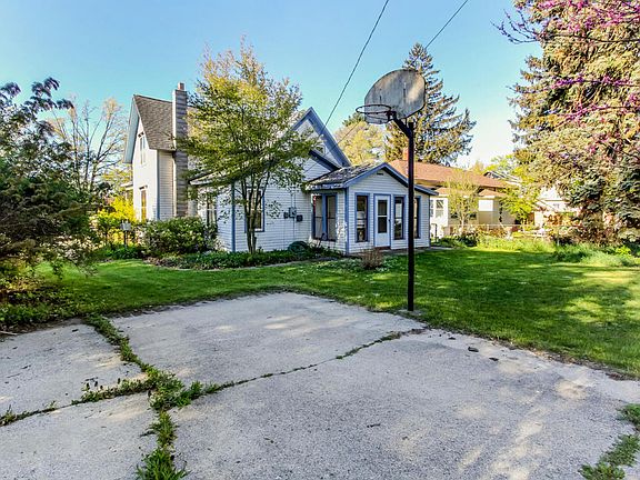 4th image of 4904 Dowling St