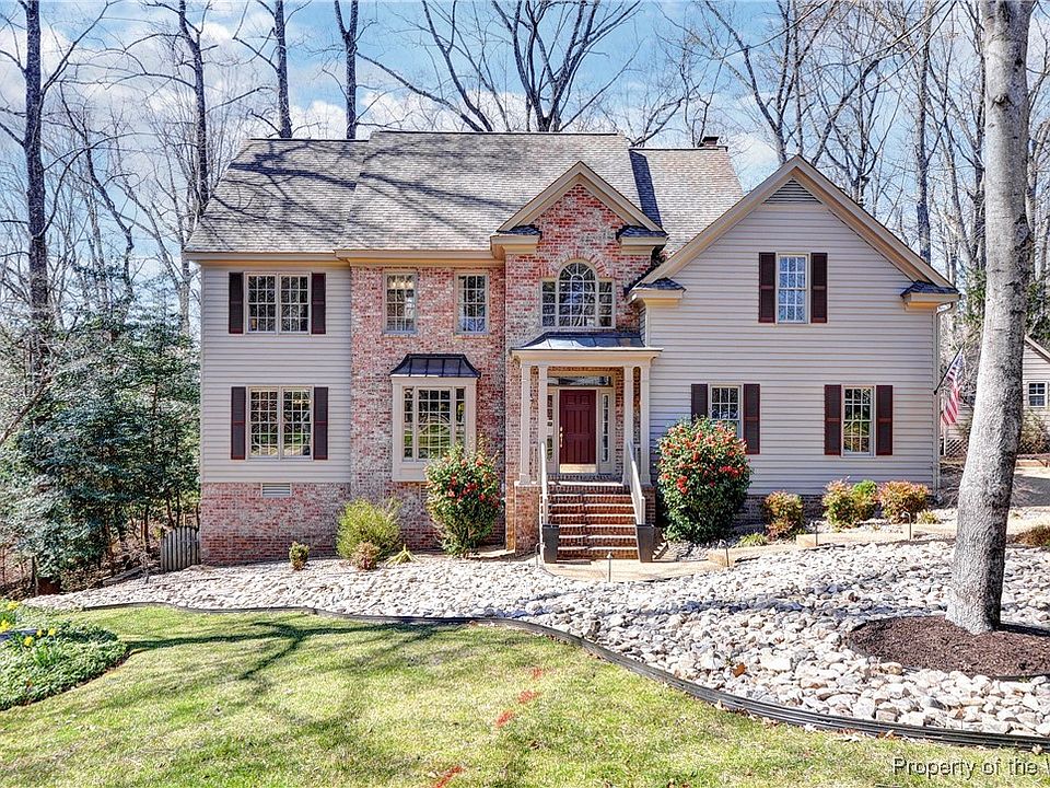 1st image of 204 Parke Ct