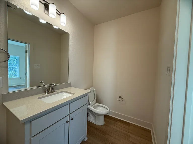 106 Kirkland St — Photo 11