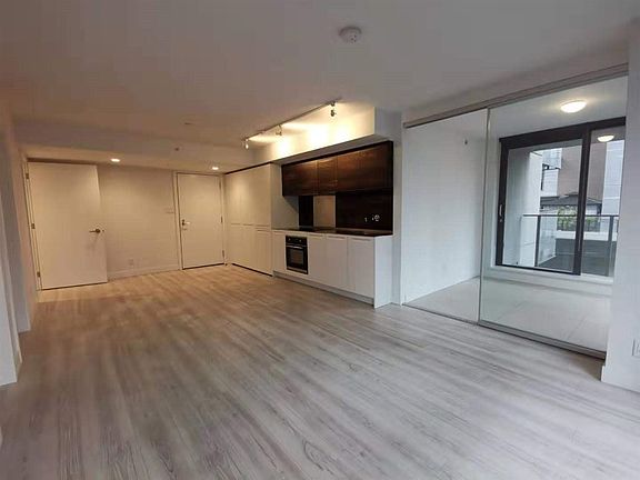 3rd image of 1133 Hornby St #709