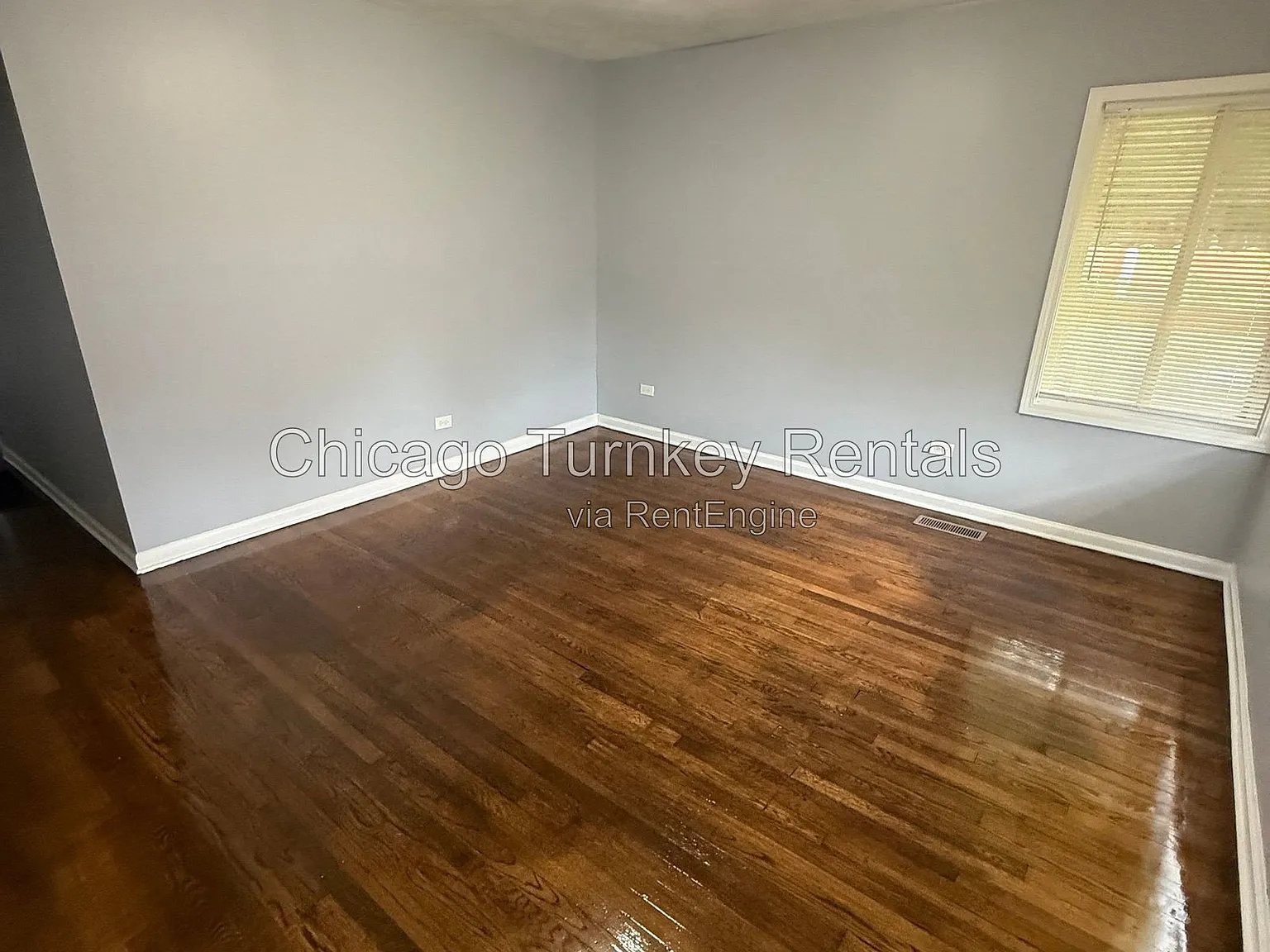 4 bed, 2.0 bath, 1463 sqft, $2,500 — Photo 3