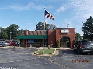 1352 Salem Rd, Benton, AR 72019