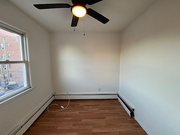 3rd image of 13 E 17th St #3E