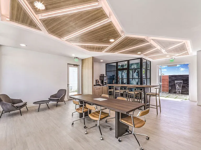 Ariva Luxury Residences — Photo 55