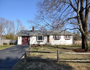 54 Kensington Dr, Chelmsford, MA, 01824