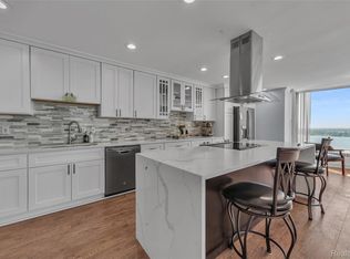 8200 E Jefferson Ave APT 1610, Detroit, MI 48214