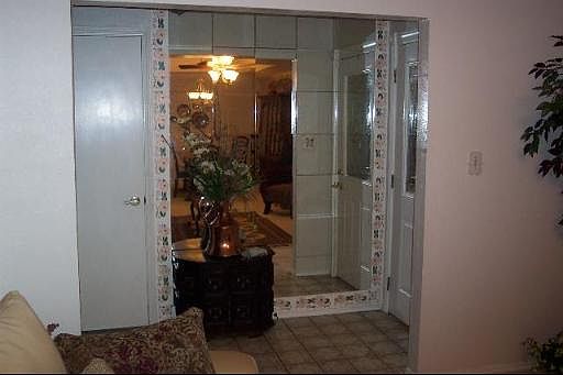 2nd image of 5103 ROUNDHILL DR