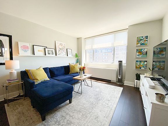 5th image of 600 E 8th St APT 11K