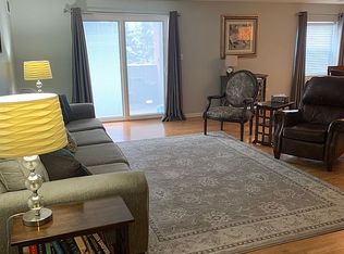 2850 Edgecliff Rd, Lower burrell, PA 15068