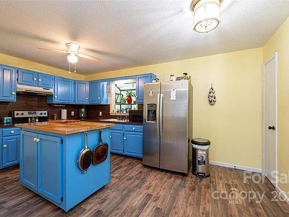 3rd image of 2531 Wonderland Trl