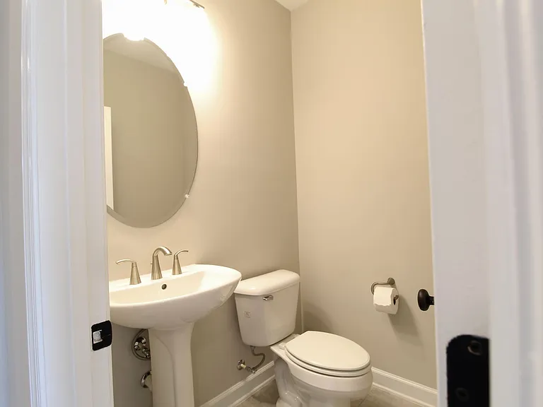 3424 Monterey Dr — Photo 3