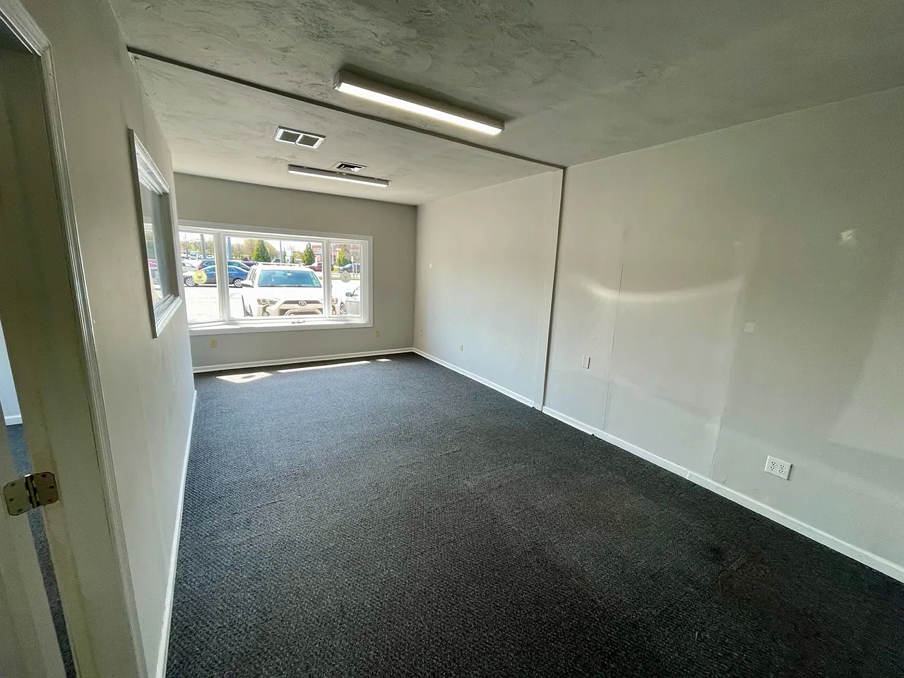 Com-3864 Holland Road - 1 — Photo 3