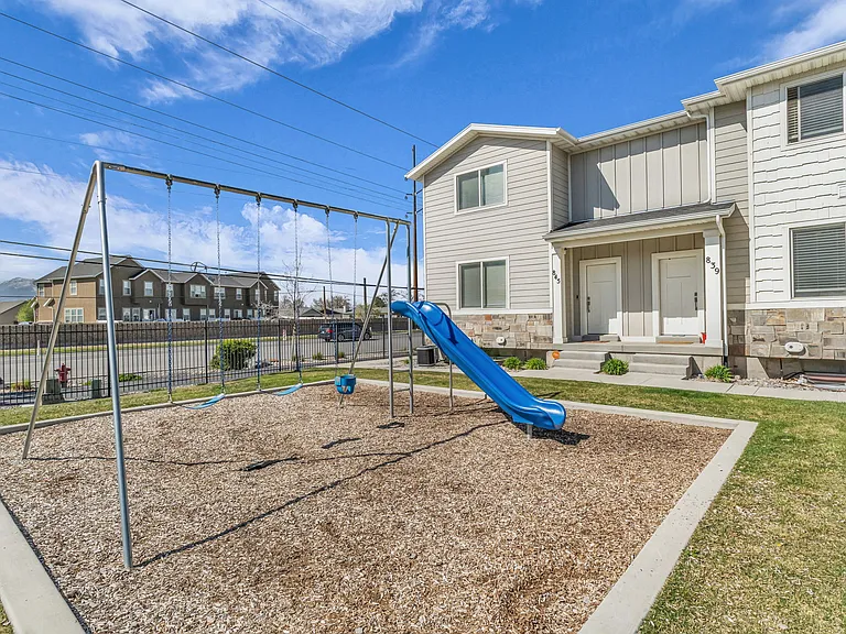 839 S 1760 E — Photo 24