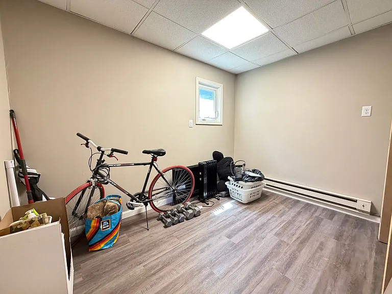1701 Baxter Ave — Photo 14