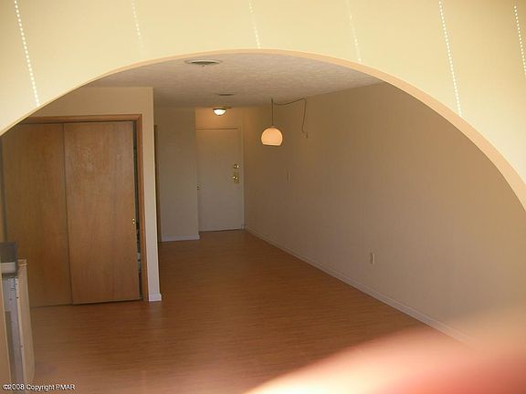 4th image of 115 Foxfire Dr APT 304