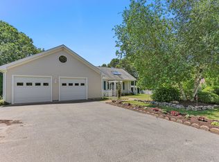 52 Captains Ln, East Falmouth, MA 02536