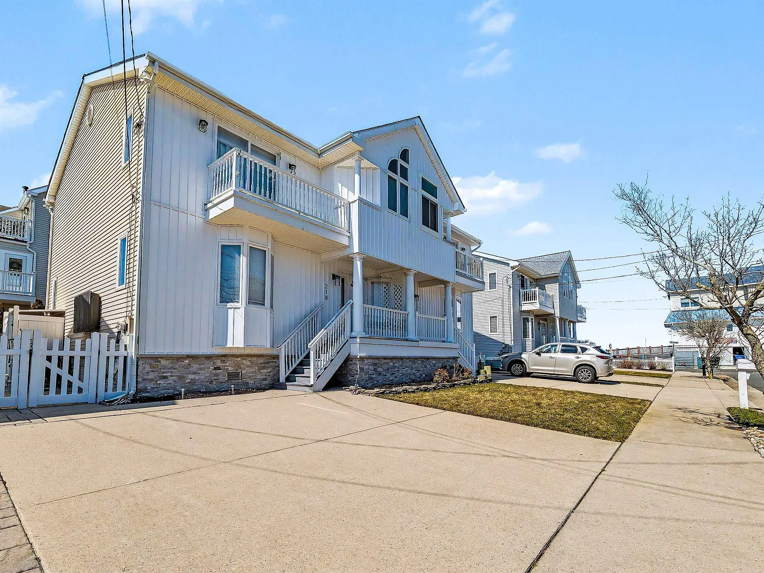 3 bed, 2.5 bath, $39,500 — Photo 1